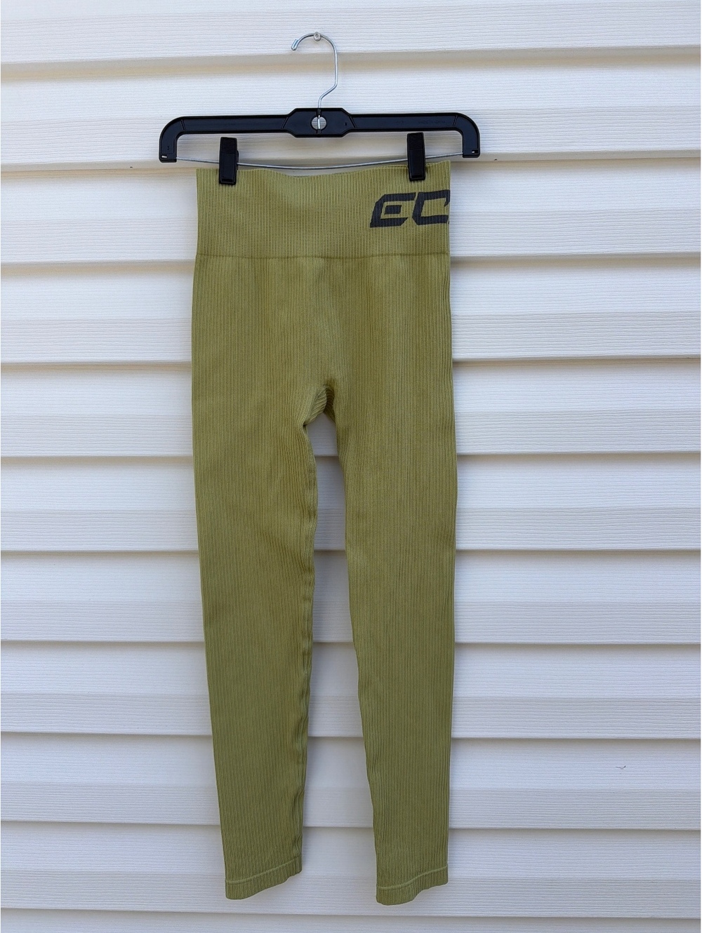 ECHT Women's Olive Green Ribbed Seamless High Waist Full Length Workout Leggings